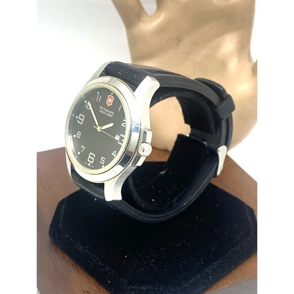 Victorinox Swiss Army Men's Watch 241387.CB Black Dial Quartz Rubber Strap 40mm - Picture 2 of 14